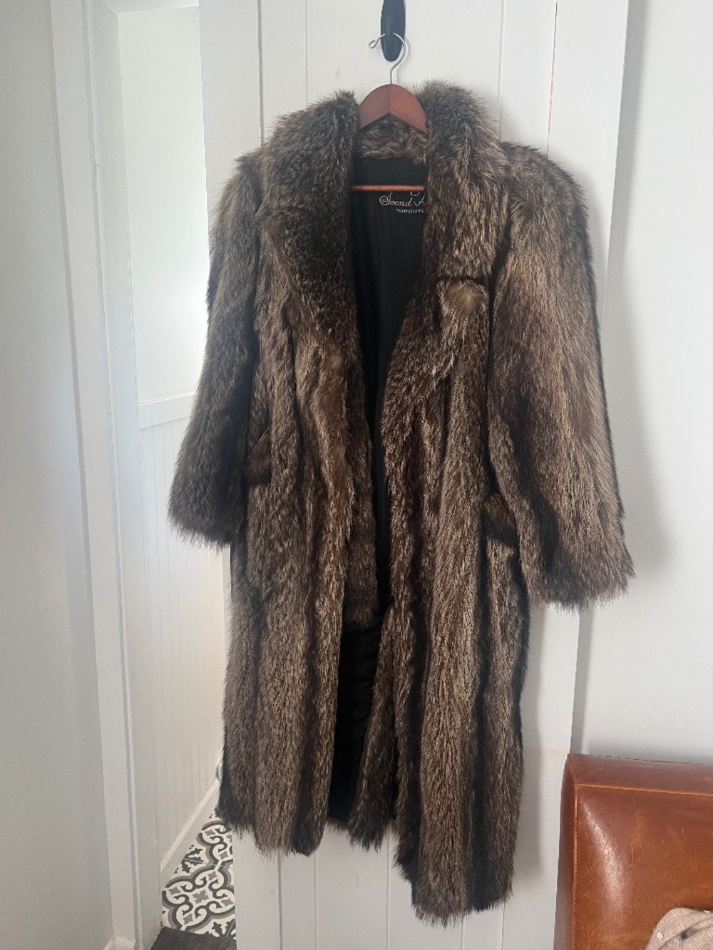 Vintage Svend Furs Toronto Genuine Fur Coat